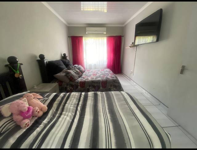 5 BEDROOM HOUSE FOR SALE IN MULLERSTUINE